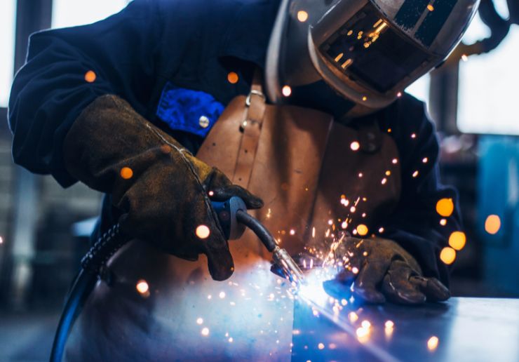 Manufacturing disrupted how digital leaders...Spotlight image 740x516 Manufacturing disrupted how digital leaders...Spotlight image 740x516